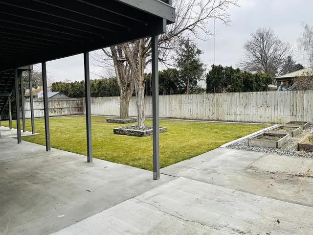 $535,000 | 8021 West Hood Avenue, Kennewick, WA 99336