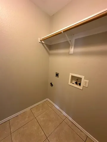 $1,595 | 2625 Wilson Road, Unit 2627, Fort Worth, TX 76112