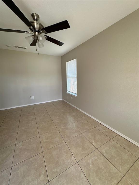 2625 Wilson Road, Unit 2627 Fort Worth, TX 76112 - Photo 2 of 13