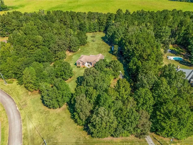 a view of an outdoor space and a yard