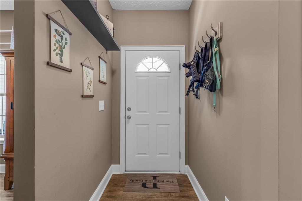 141 High Ridge Trail Jackson, GA 30233 - Photo 5 of 35 a view of walk in closet