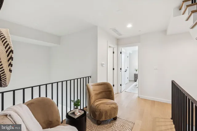 $999,999 | 610 Brenna Walk, Philadelphia, PA 19123