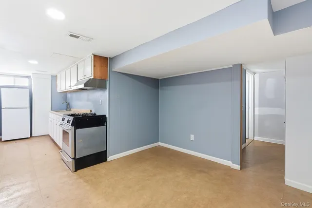 $620,000 | 103 Timberline Drive, Brentwood, NY 11717