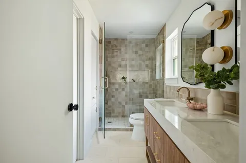$670,000 | 2605 Edenwood Drive, Austin, TX 78745