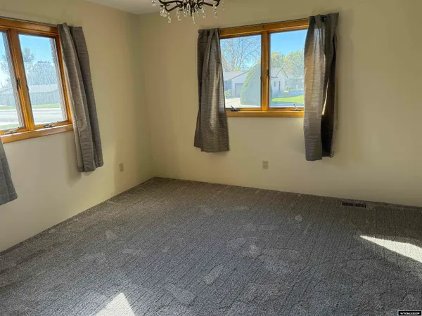 $330,000 | 1001 East 22nd Avenue, Torrington, WY 82240