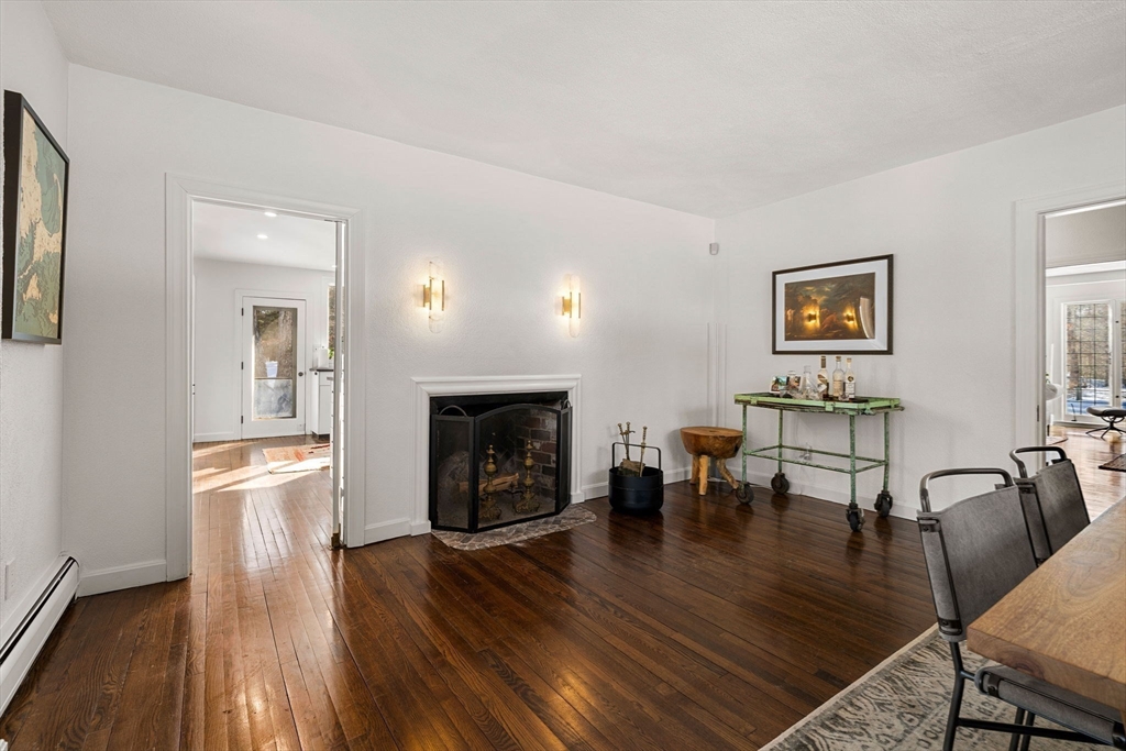 893 Highland Street Hamilton, MA 01982 - Photo 8 of 40