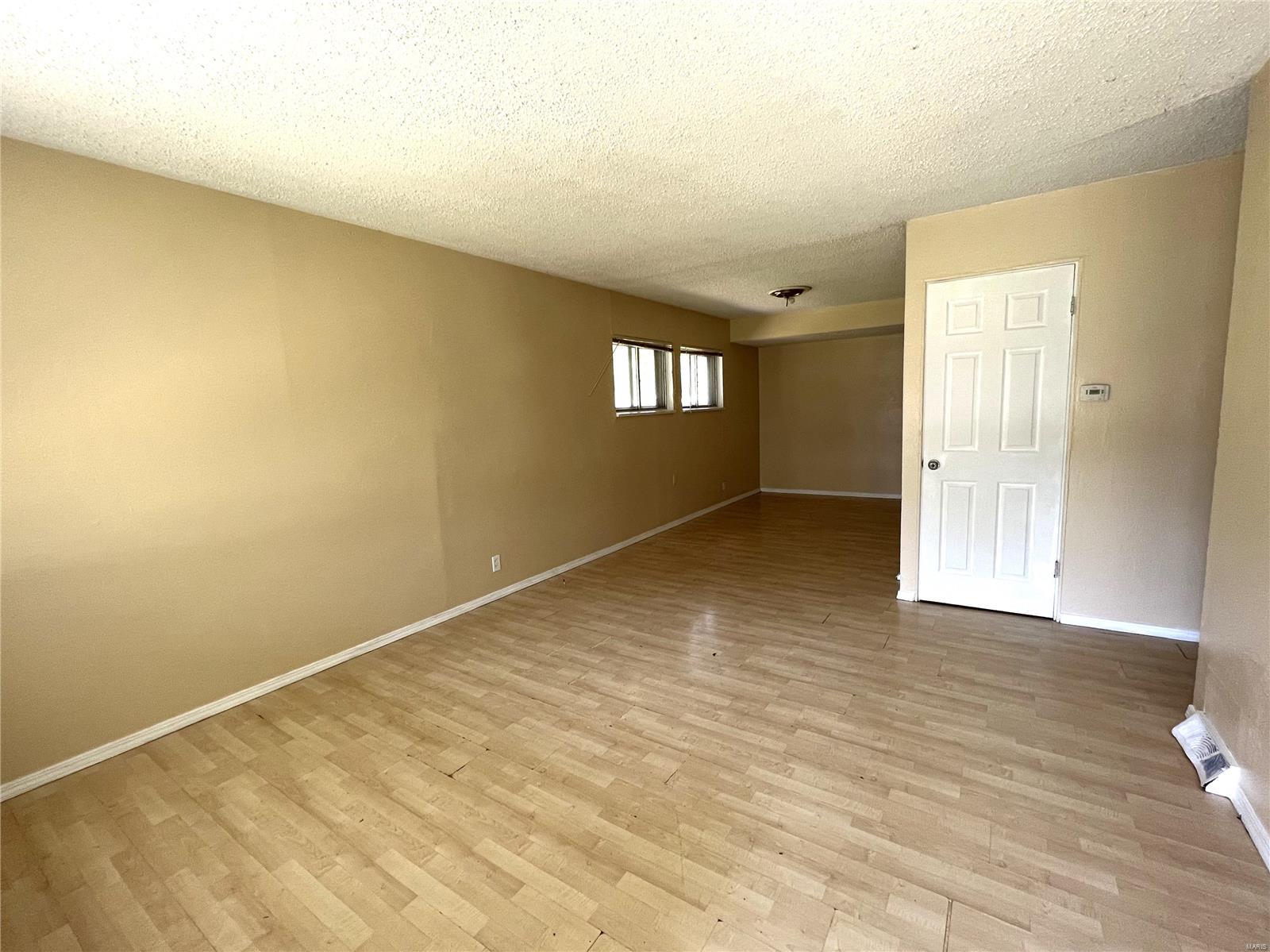 222 Grampian Road St. Louis, MO 63137 - Photo 3 of 19