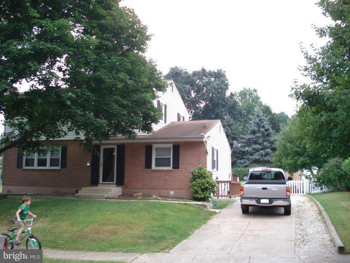 113 Cherry Valley Road Reisterstown, MD 21136 - Photo 3 of 30 Front view and parking