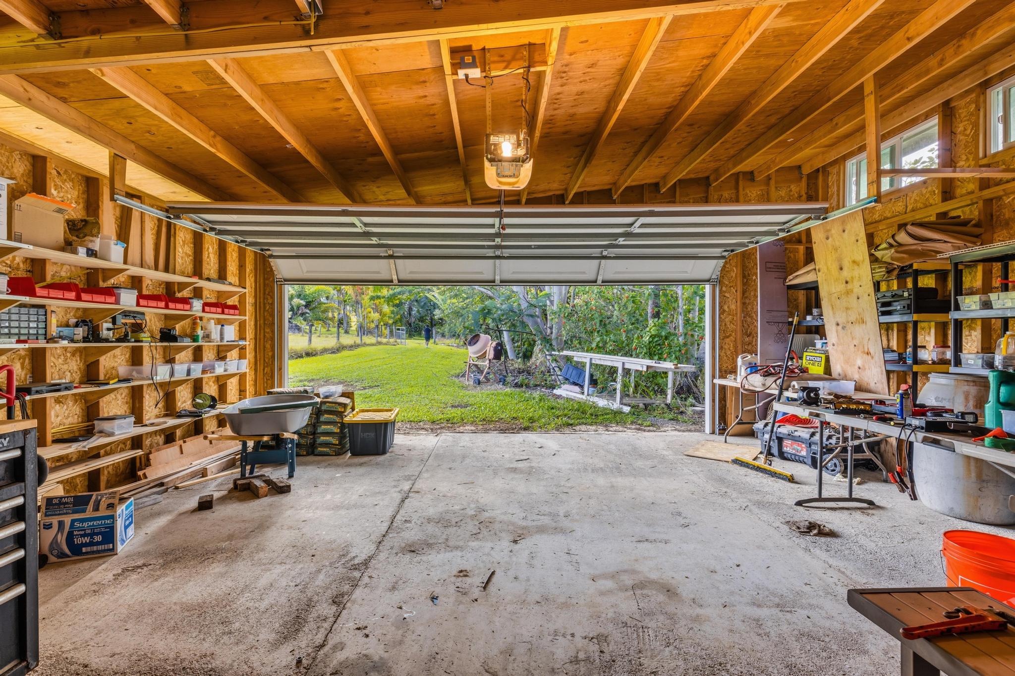7 Iliopua Road Honomu, HI 96728 - Photo 20 of 30 a view of yard with patio