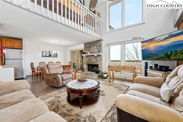 $439,900 | 313 Mariah Circle, Unit G27, Beech Mountain, NC 28604