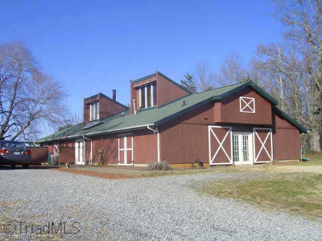 1165 Pell Road Westfield, NC 27053 - Photo 1 of 8 Exterior Front.