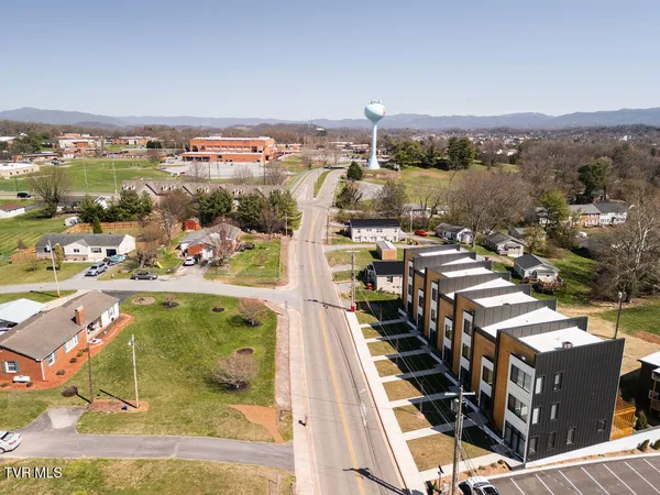 $449,000 | 1533 Pactolas Road, Unit 106, Johnson City, TN 37604