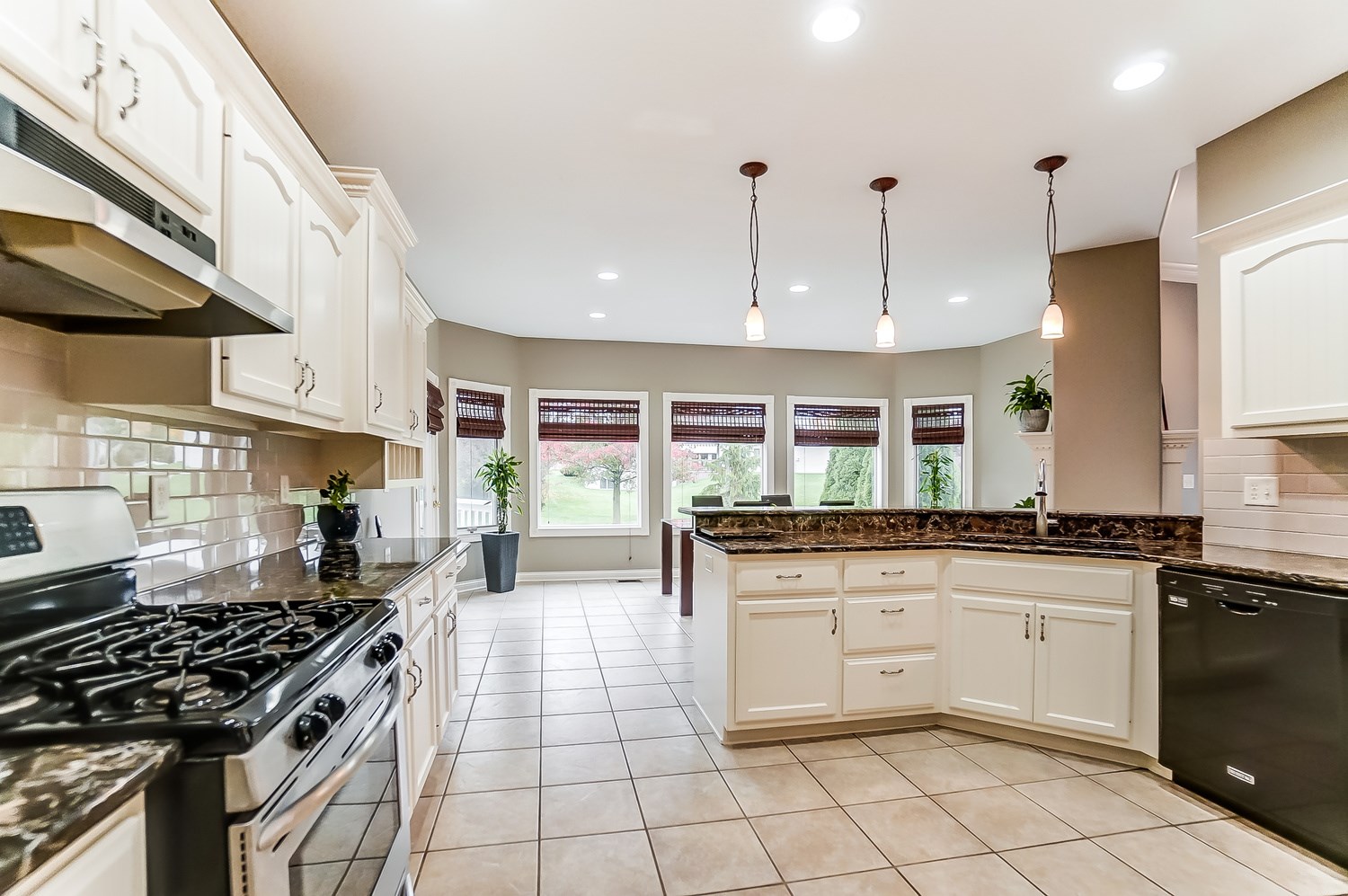 11322 Chestnut Ridge Court Fort Wayne, IN 46814 - Photo 10 of 36