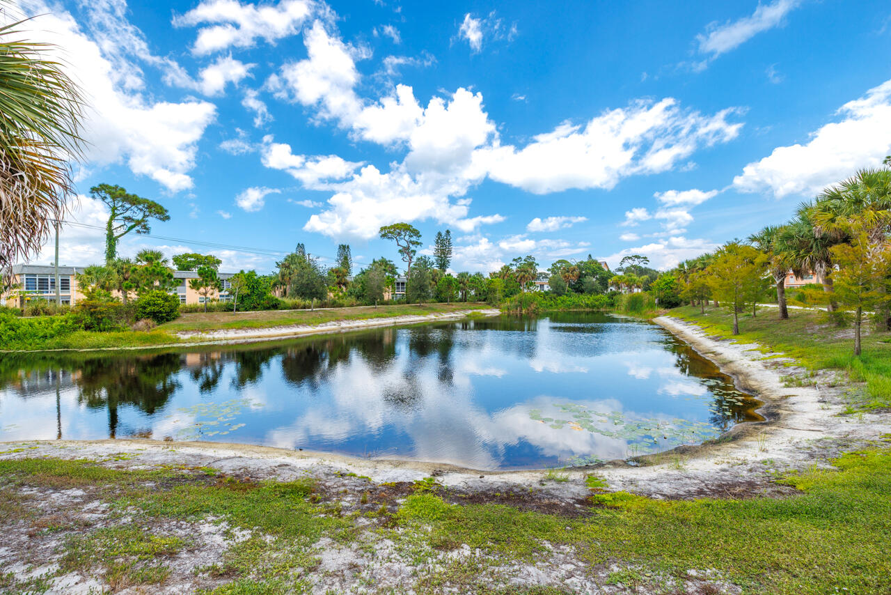 2950 Southeast Ocean Boulevard, Unit 533 Stuart, FL 34996 - Photo 33 of 34 a view of lake with green space