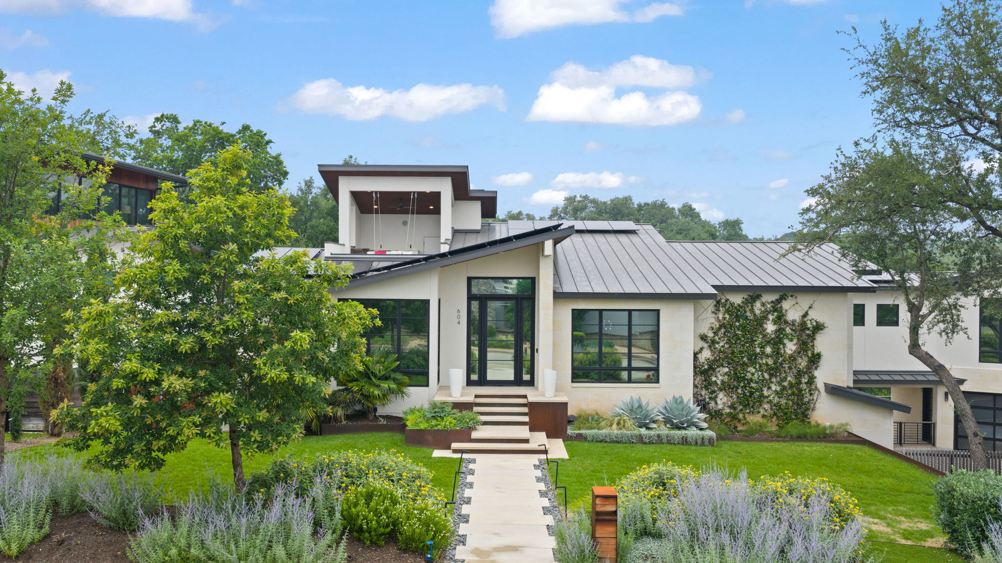 604 Brookhaven Trail Austin, TX 78746 - Photo 2 of 38