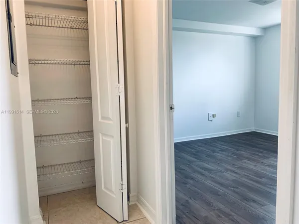 $2,000 | 406 Northwest 22nd Avenue, Unit 702, Miami, FL 33125