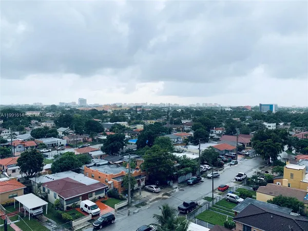 $2,000 | 406 Northwest 22nd Avenue, Unit 702, Miami, FL 33125