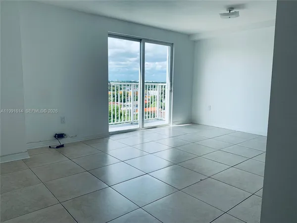 $2,000 | 406 Northwest 22nd Avenue, Unit 702, Miami, FL 33125