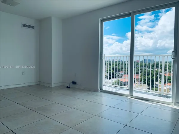 $2,000 | 406 Northwest 22nd Avenue, Unit 702, Miami, FL 33125