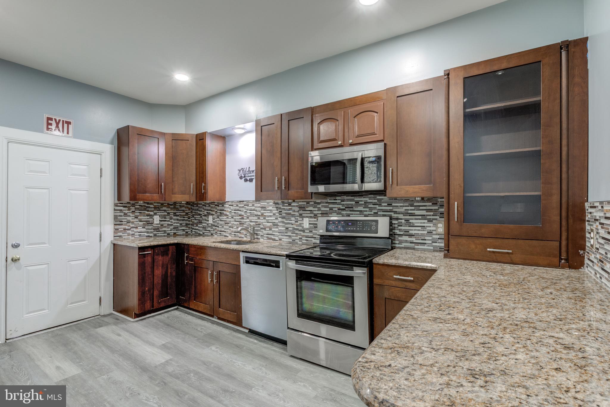 5839 Christian Street Philadelphia, PA 19143 - Photo 9 of 43