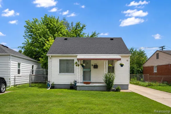 $167,500 | 4516 Fleming Street, Dearborn Heights, MI 48125