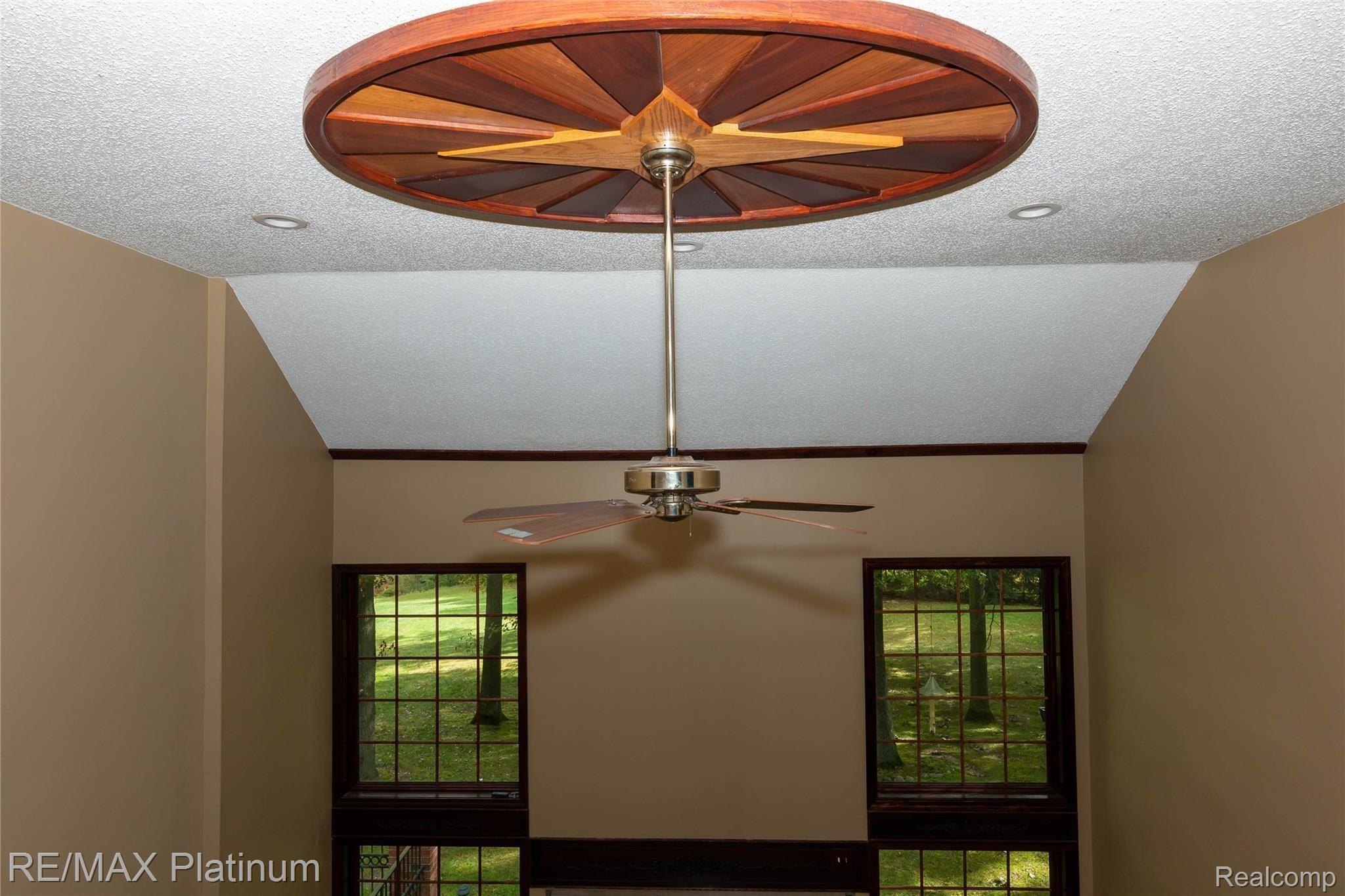 366 North Hughes Road Howell, MI 48843 - Photo 30 of 46 JTB_6773.jpg