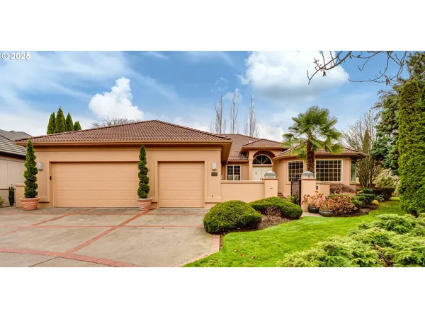 $1,028,000 | 875 Sand Avenue, Eugene, OR 97401