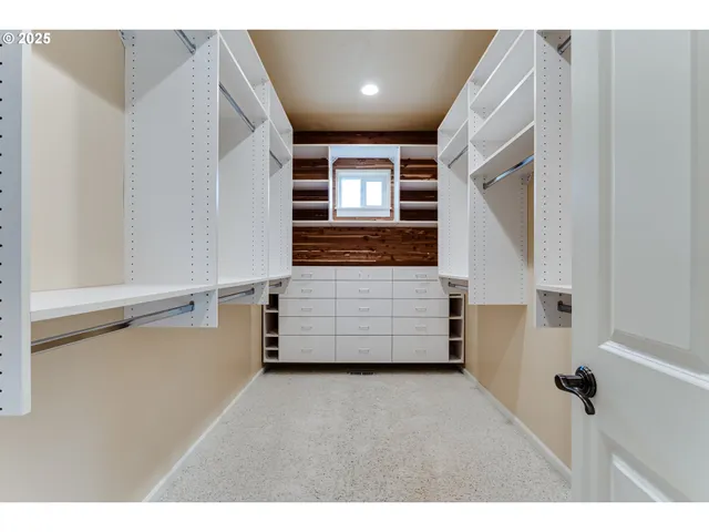 $1,128,000 | 875 Sand Avenue, Eugene, OR 97401