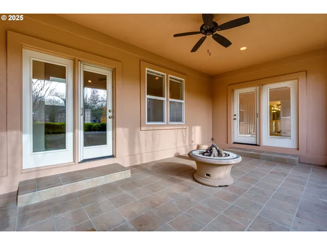 $1,128,000 | 875 Sand Avenue, Eugene, OR 97401