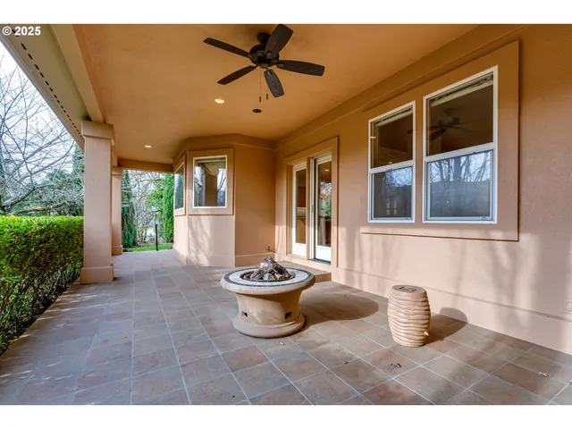 $1,128,000 | 875 Sand Avenue, Eugene, OR 97401