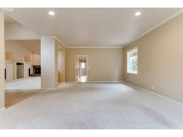 $1,128,000 | 875 Sand Avenue, Eugene, OR 97401