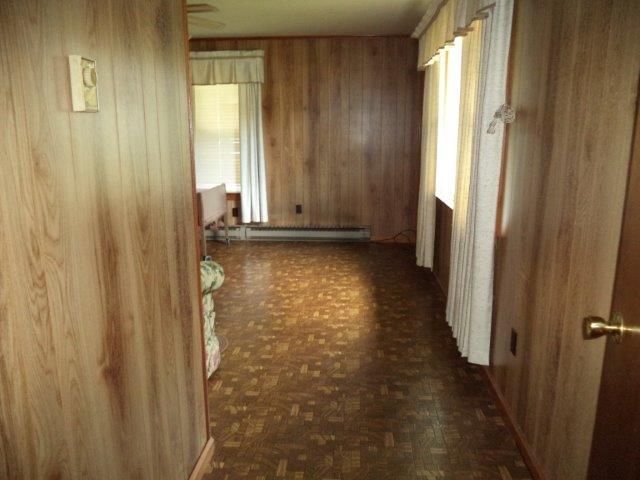 325 Newtown Road Buchanan, VA 24066 - Photo 16 of 39 Entry to main level den