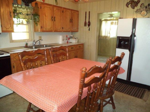 325 Newtown Road Buchanan, VA 24066 - Photo 25 of 39 Kitchen looking into laundry room