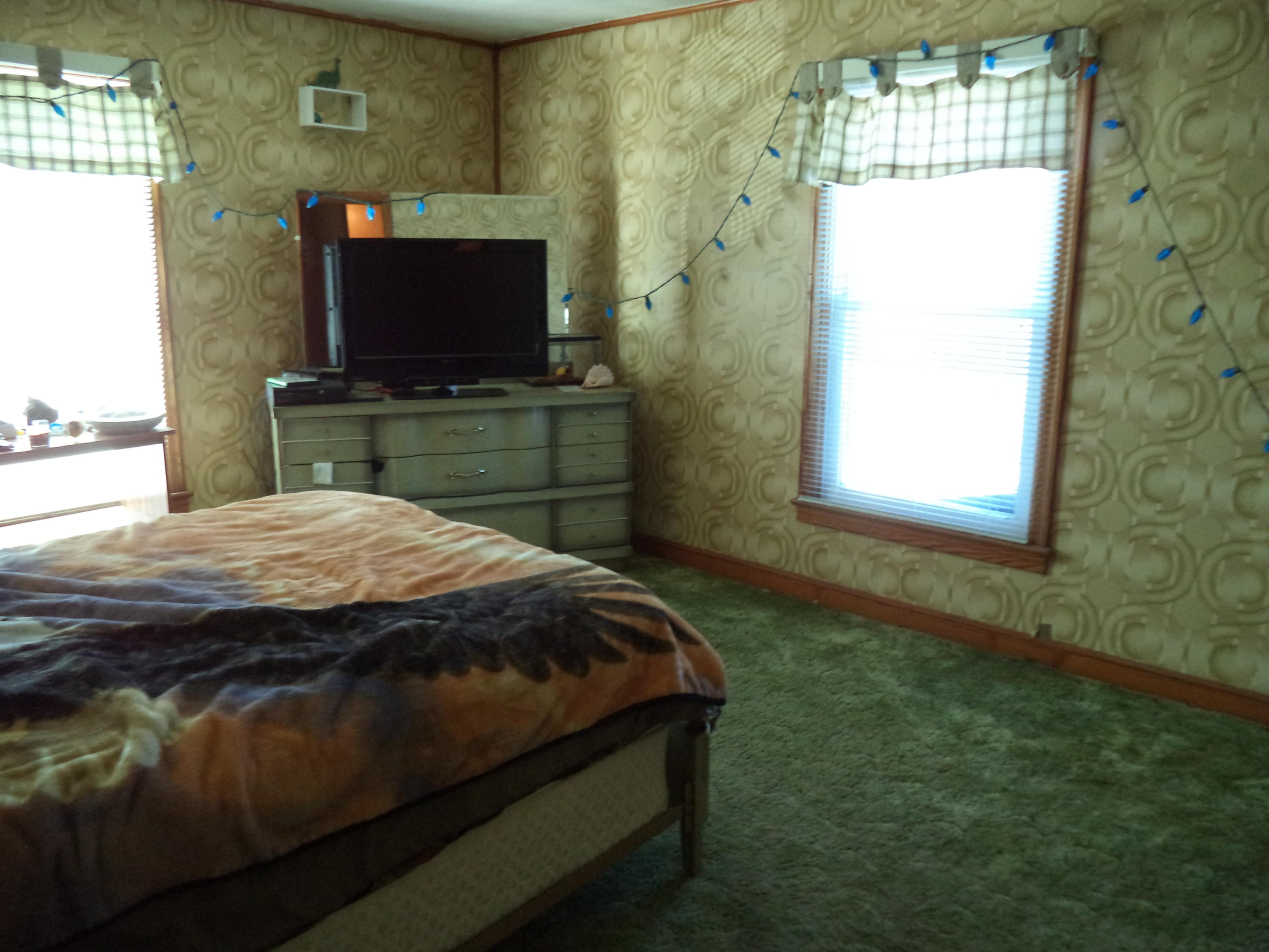 325 Newtown Road Buchanan, VA 24066 - Photo 31 of 39 Upstairs Bedroom #1