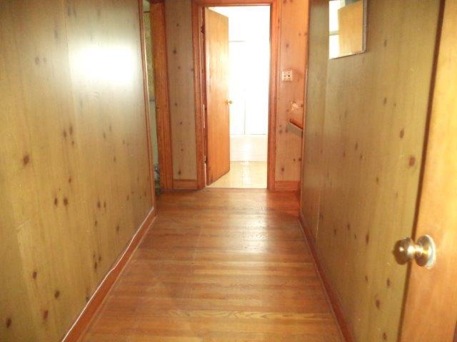 325 Newtown Road Buchanan, VA 24066 - Photo 36 of 39 Upstairs hallway