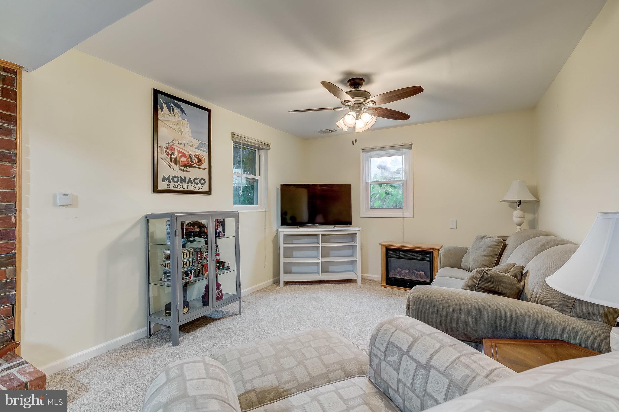 2125 Round Hill Road Fallston, MD 21047 - Photo 5 of 32 Living room
