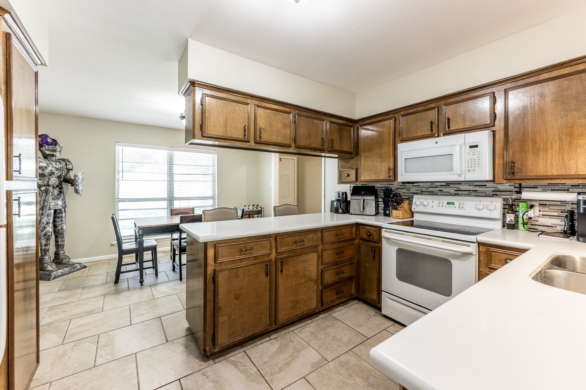 3028 Winding Way Huntsville, TX 77340 - Photo 10 of 35