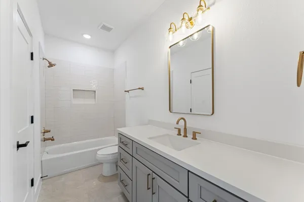 $314,900 | 3109 Jensen Drive, Unit A, Houston, TX 77026