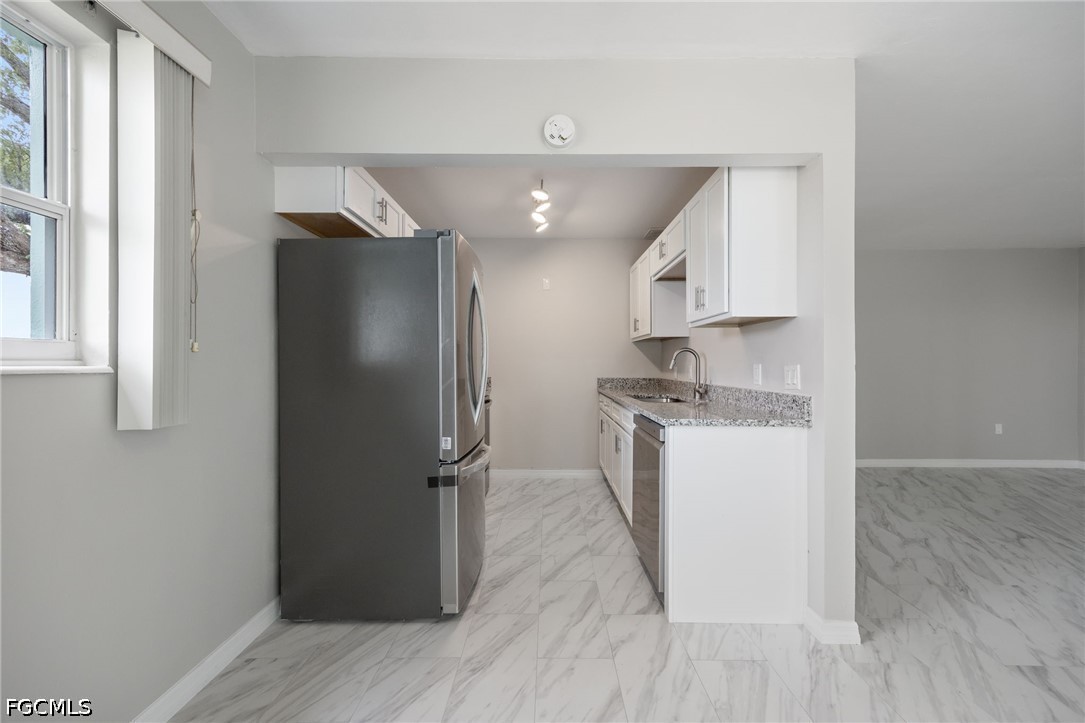 3225 East Riverside Drive, Unit 51E Fort Myers, FL 33916 - Photo 7 of 28