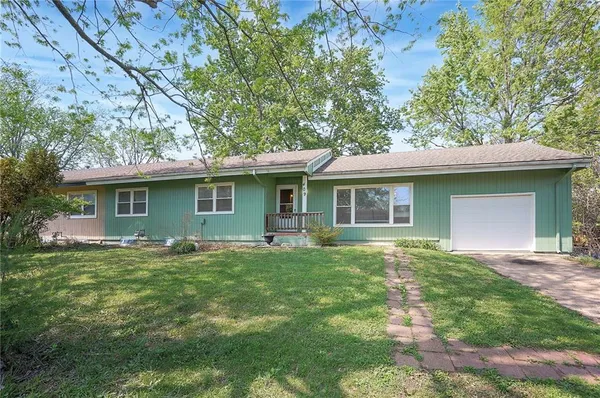 $189,000 | 409 Corral Drive, Belton, MO 64012