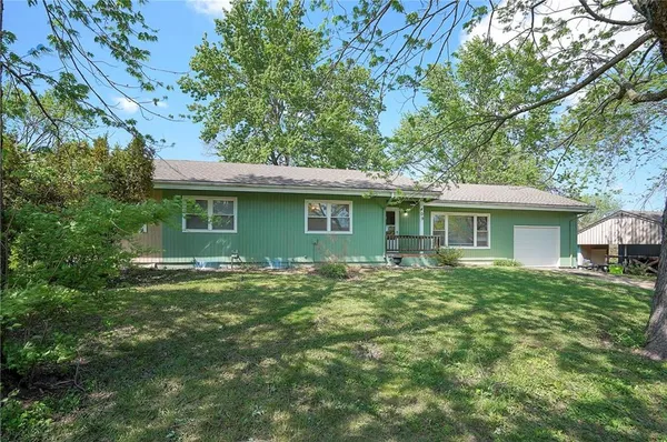 $189,000 | 409 Corral Drive, Belton, MO 64012