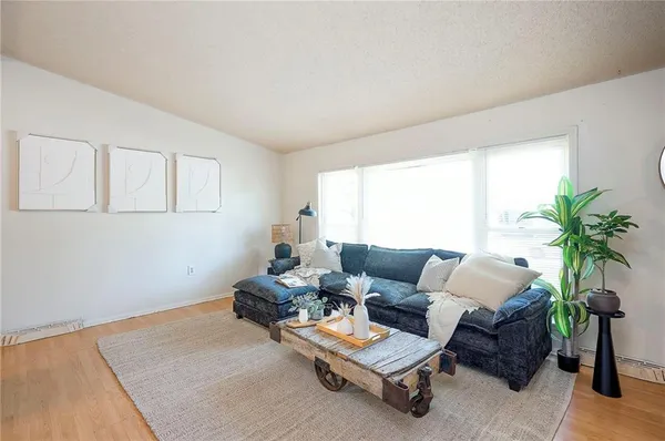 $189,000 | 409 Corral Drive, Belton, MO 64012