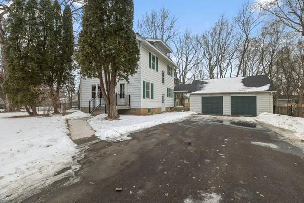 $355,000 | 800 8th Street, Farmington, MN 55024