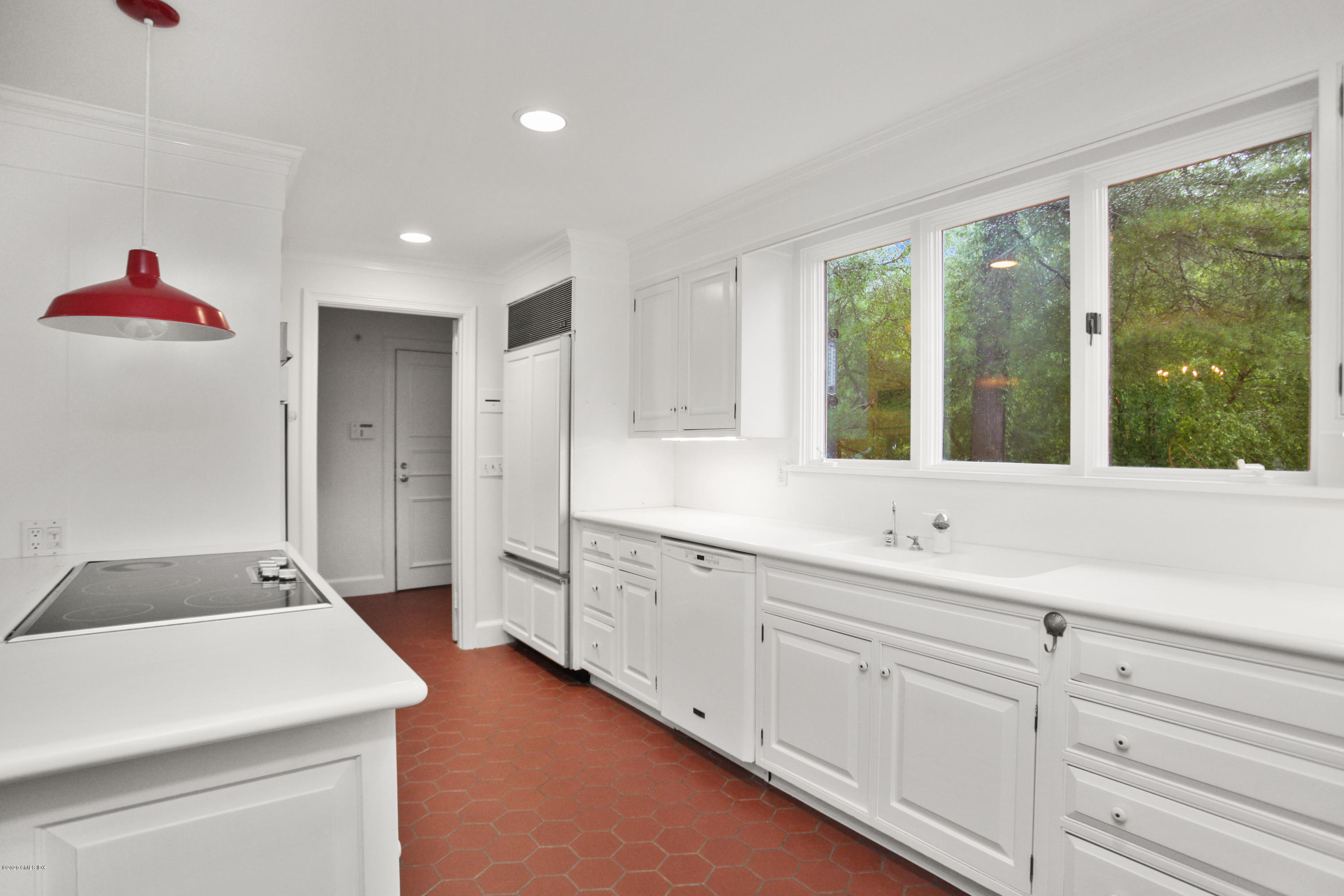 155 Clapboard Ridge Road Greenwich, CT 06831 - Photo 13 of 24 a bathroom with a sink and a mirror