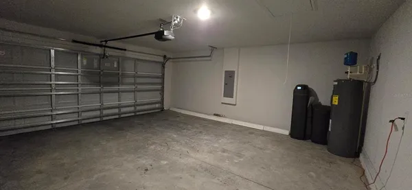 $2,295 | 10715 Southwest 41st Avenue, Ocala, FL 34476