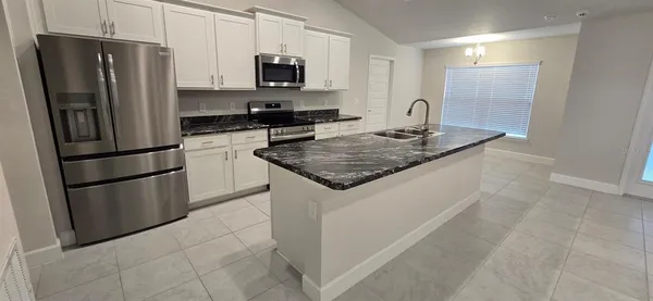 $2,295 | 10715 Southwest 41st Avenue, Ocala, FL 34476