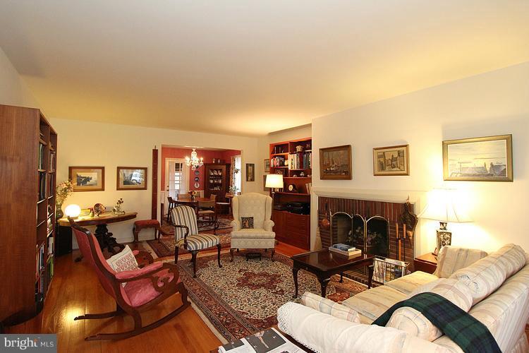 9316 Greyrock Road Silver Spring, MD 20910 - Photo 25 of 30 Living Room