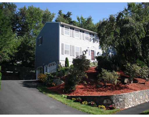 3 Wadsworth Road Shrewsbury, MA 01545 - Photo 1 of 21 Gallery Image 1
