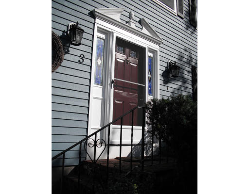 3 Wadsworth Road Shrewsbury, MA 01545 - Photo 3 of 21 Gallery Image 3