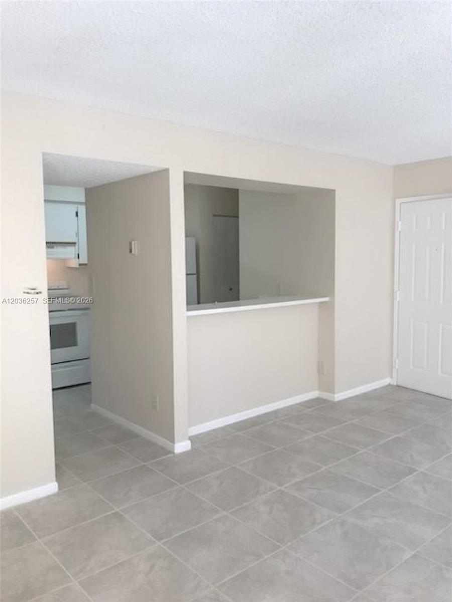 630 South Park Road, Unit 253 Hollywood, FL 33021 - Photo 4 of 13